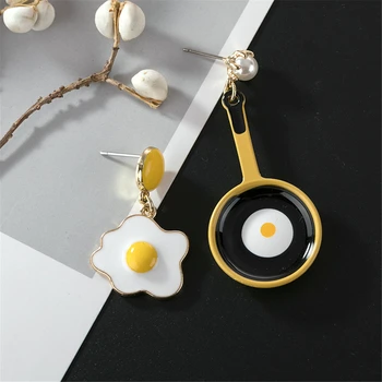 Krásne osobnosti Panvici Vyprážané vajcia kovové náušnice s geometrickými asymetrické olej náušnice dámske šperky SHANGZHIHUA
