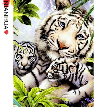 Diamond Maľovanie Biely Tiger Rodiny Kráľa Lesných Zvierat nástenná maľba Umenia Námestie Kruhu Foto Výšivky 5D DIY Nastaviť Darček Domov